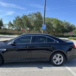 2016 Ford Taurus