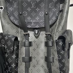 Louie Vuttion Christopher MM Bag