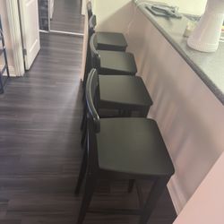 BAR STOOL