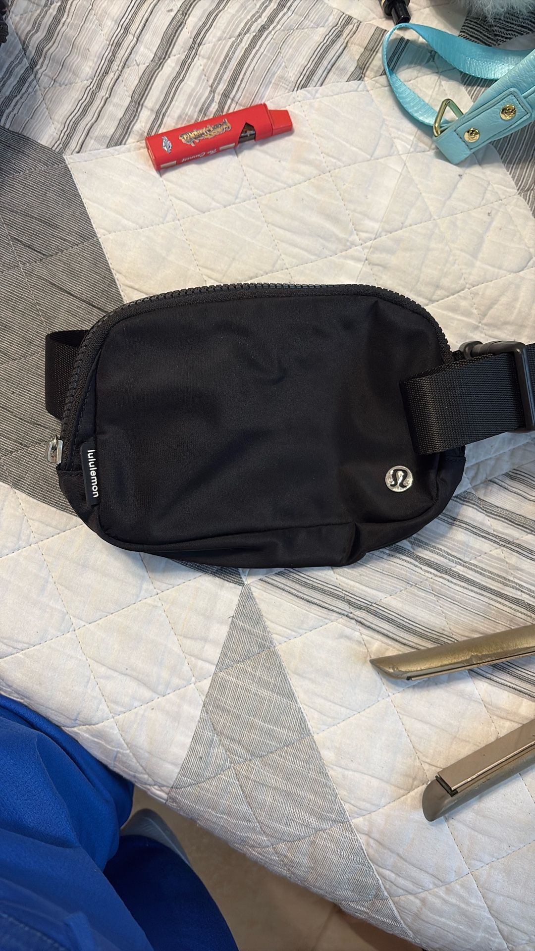 lulu lemon fanny pack