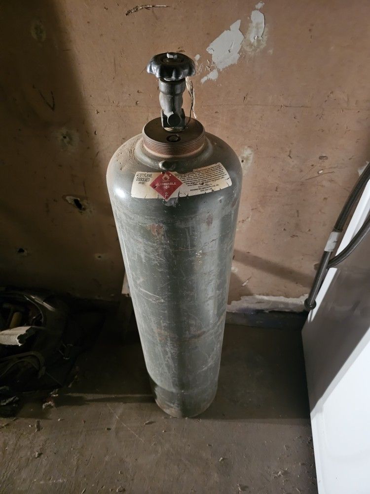 Acetylene Tank