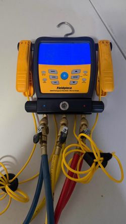 Fieldpiece SM482V 4-Port SMAN Digital Refrigerant Manifold with Micron Gauge