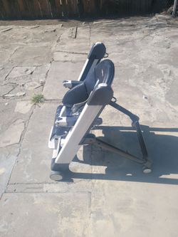 PegPerego adjustable roller eating chair for baby and toddler.  A litter use only