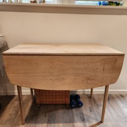 Antique Maple Drop Leaf Table