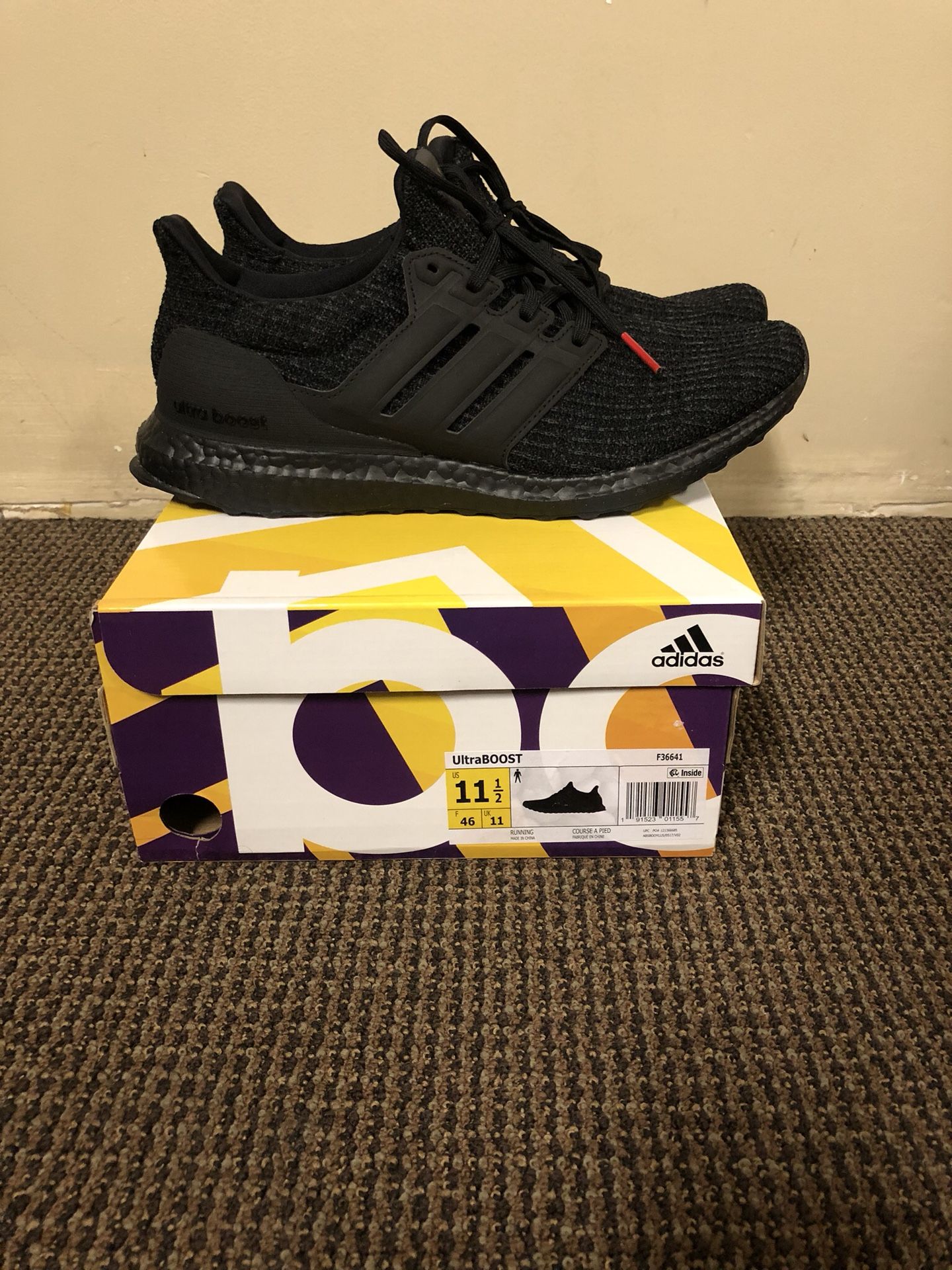 Size 11.5 triple black ultra boosts looking for trades
