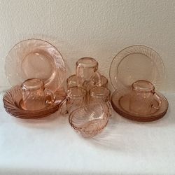 Vintage Arcoroc France Rosaline Pink Swirl 20 Piece Dinnerware Set Cups Bowls Plates