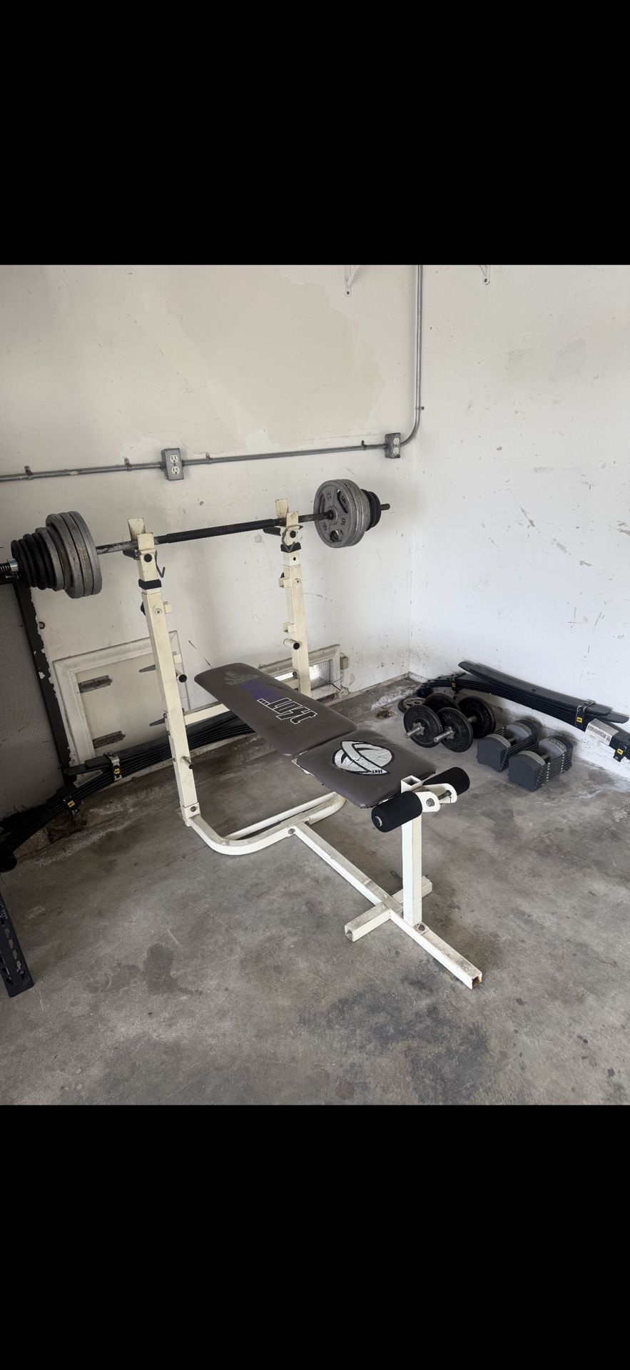 Small Bench Press W/bar & Weights