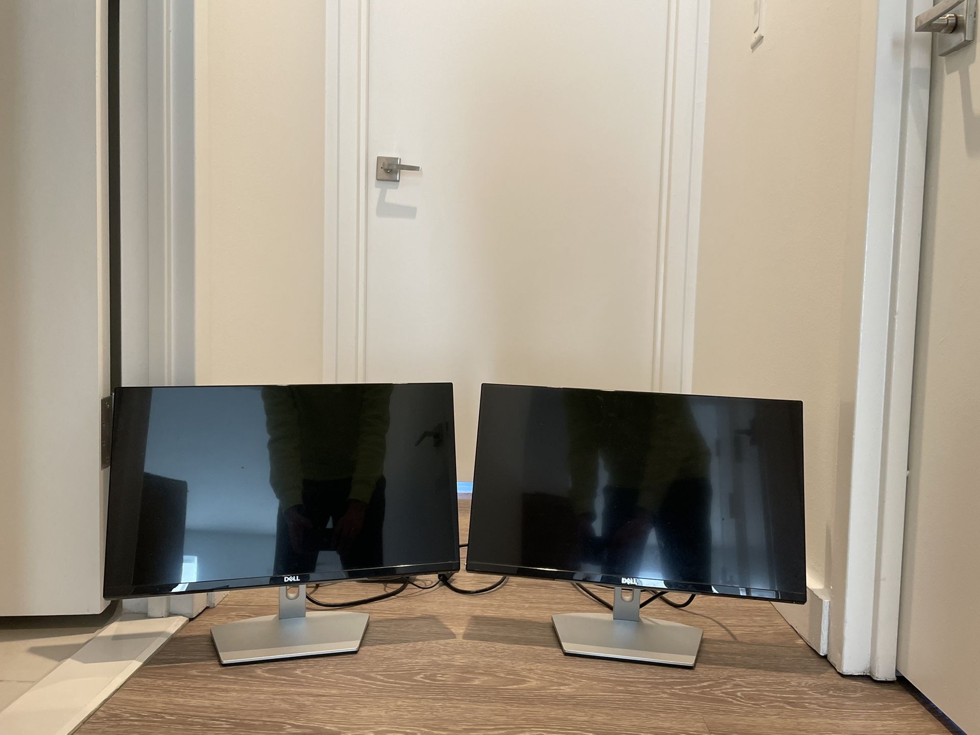 Two Dell - S2319NX 23" IPS LED FHD Monitor (HDMI, VGA) - Black/Silver