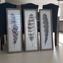 Set de 3 Cuadros Decorativos de Plumas - Estilo Moderno Plumas en Tonos Grises y Madera . Kendall Area (hammocks) 