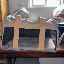 Pet Carrier 