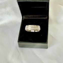Spinner Ring, Size 9