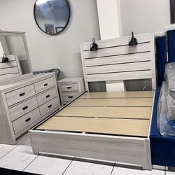 4pc Queen Bedroom Set ‼️ $899‼️