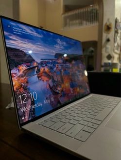 Dell XPS 15 9500 15.6" UHD+ Touchscreen  (Intel Core i7-10750H, 512GB SSD, 16GB Ram)