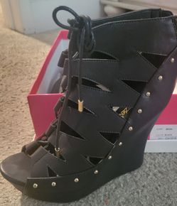 Wedges size 10