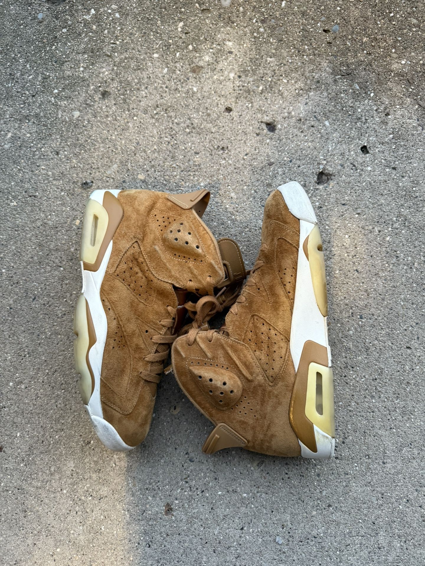 JORDAN 6 WHEAT SZ 11 NO BOX