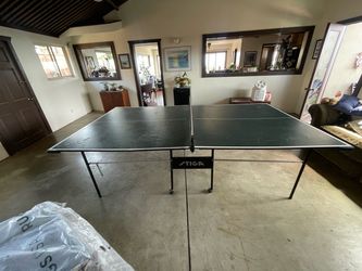 Ping pong table