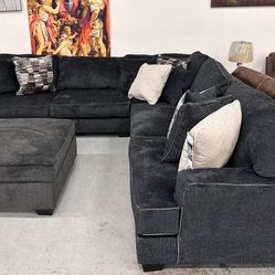 Lavernett Charcoal 3-Piece Sectional With Ottoman 