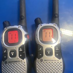 Motorola 27 Mile Range 2-Way Radios