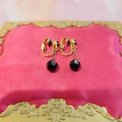 Vintage Gold Tone 3 Strand Black Bead Dangle Drop Clip On Earrings F9