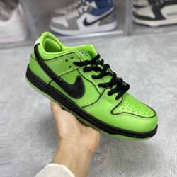 Nike SB Dunk Low The Powerpuff Girls Buttercup 81