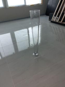 24 inch Clear Glass Vase....used for weddings, baby shower family event whatever you like.