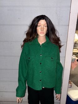 Woman’s love tree Green Curly Sherpa Shacket size L