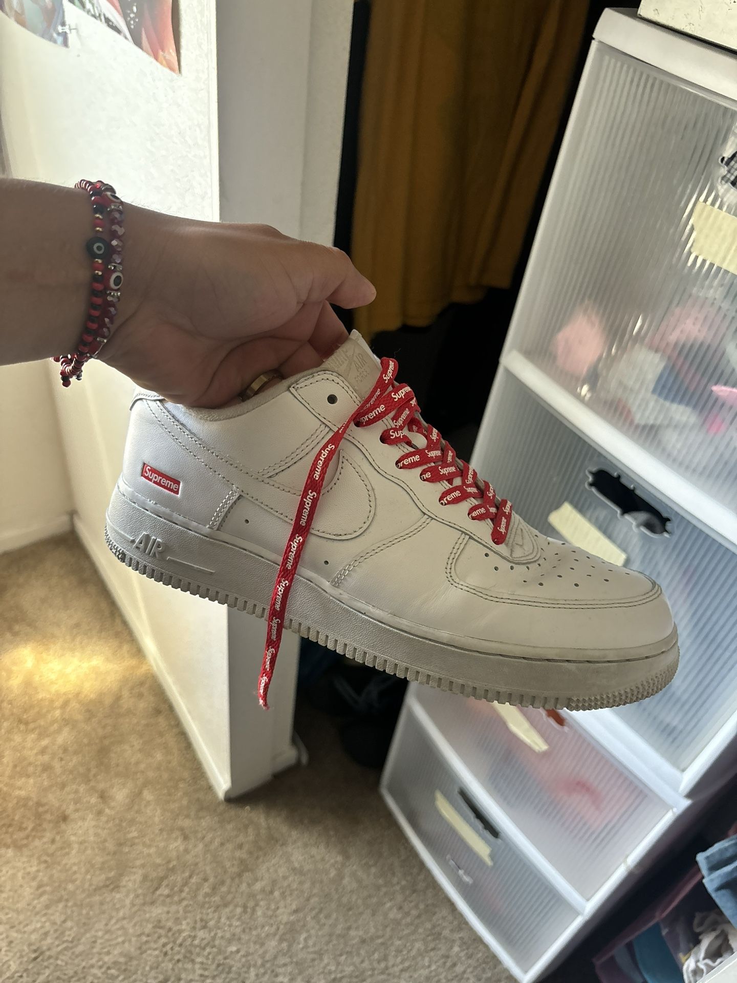 Supreme Size 11