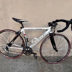 fuji carbon bike ( everything is original )