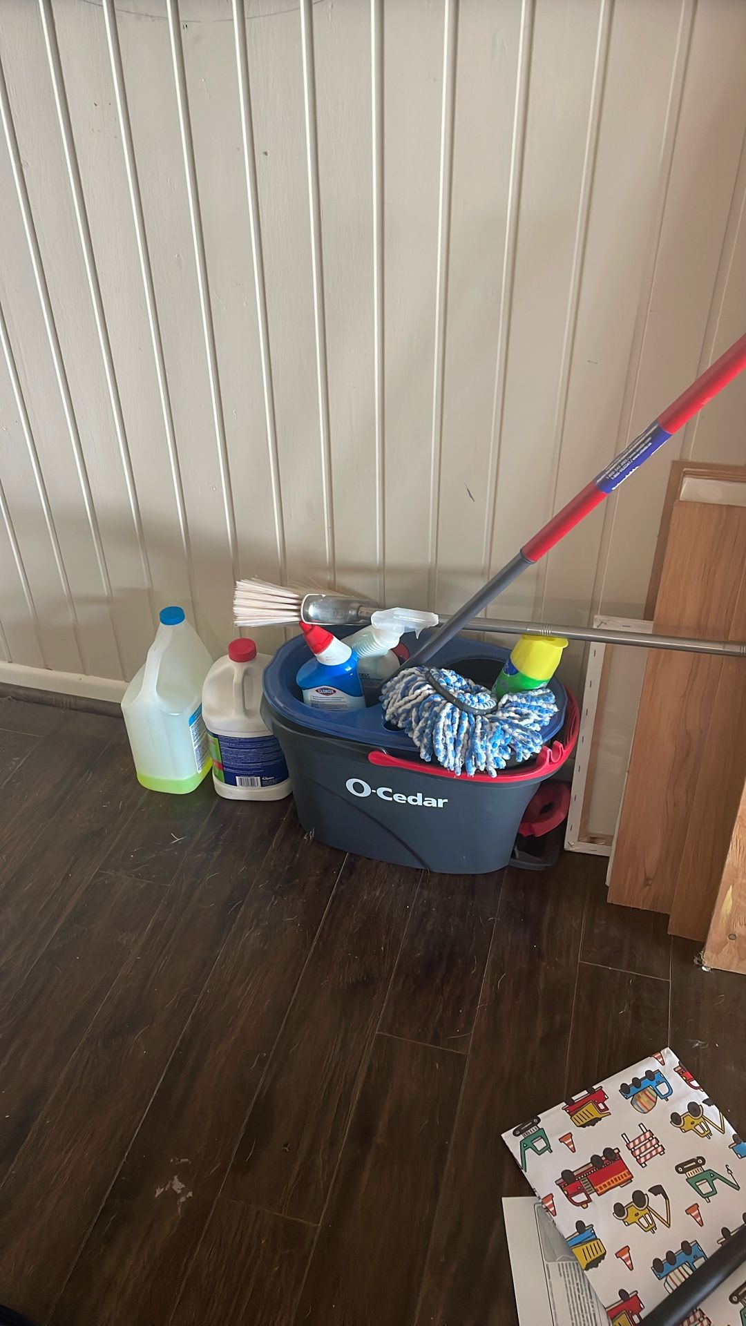 Ocedar Mop + Cleaning Supplies