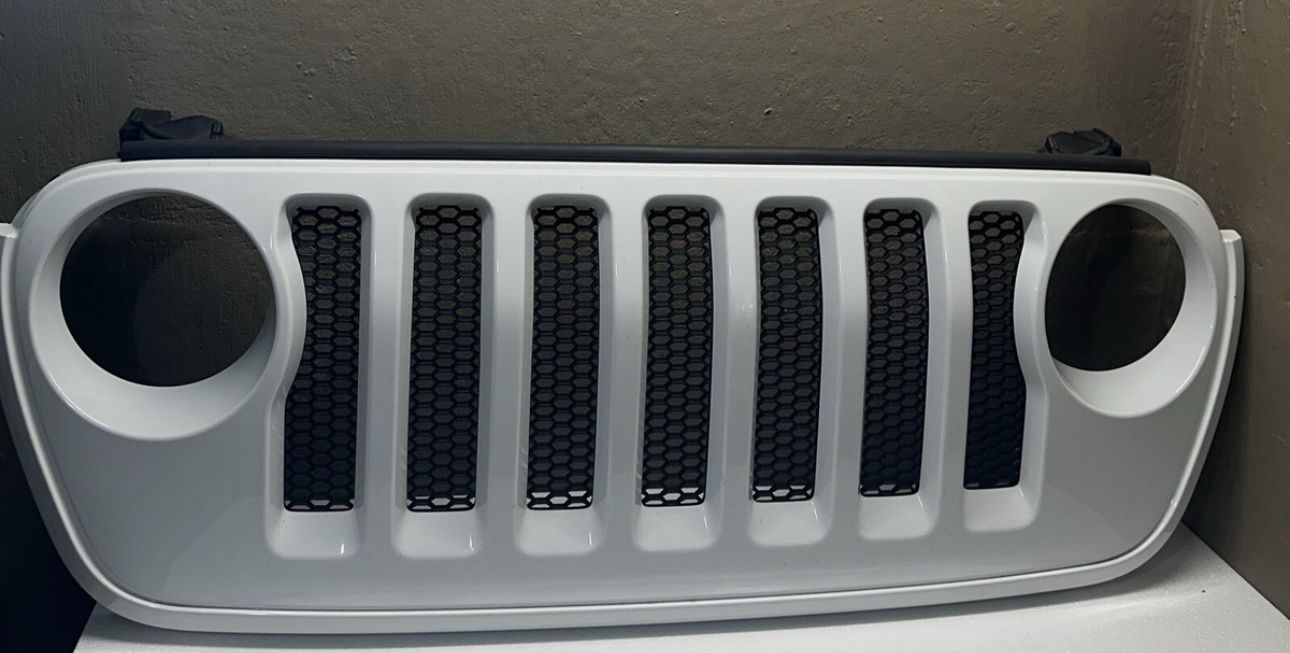 2018-2024 Jeep Wrangler JL Sport Grille White OEM