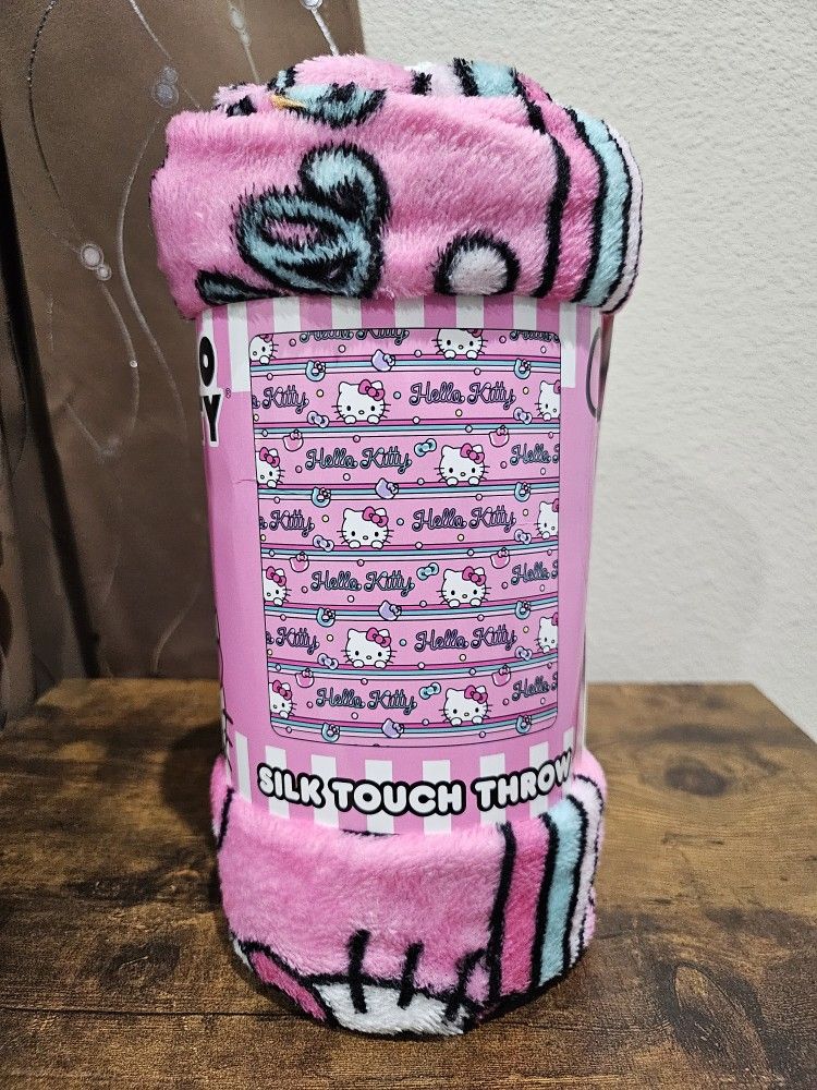 Hello Kitty Blanket