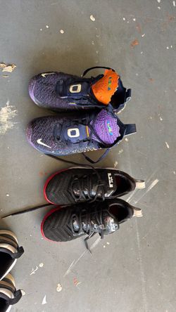 Youth LeBron shoes size 3-4