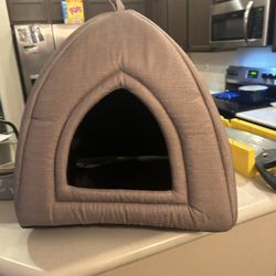 Small Dog Or Cat Bed 