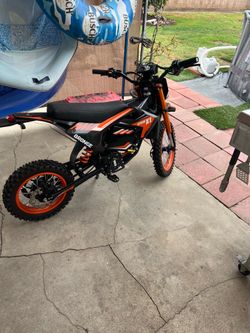 E-moto bike. Qronge Spark X 1