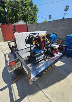 BUSSINES CARWASH EQUIPMENT READY FOR MAKE MONEY,TRAILER AND EVERYTHING YOU SEEN IN THE PICTURE INCLUDING FOR ANY QUESTION TEXT ME PLEASE SE HABLA ESPA