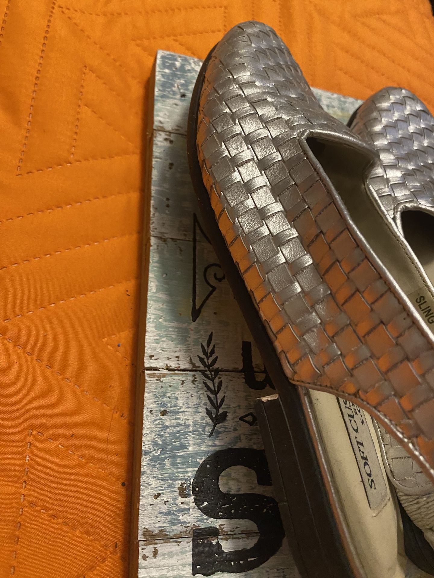 Silver leather loafers with a touch of glamour size 8