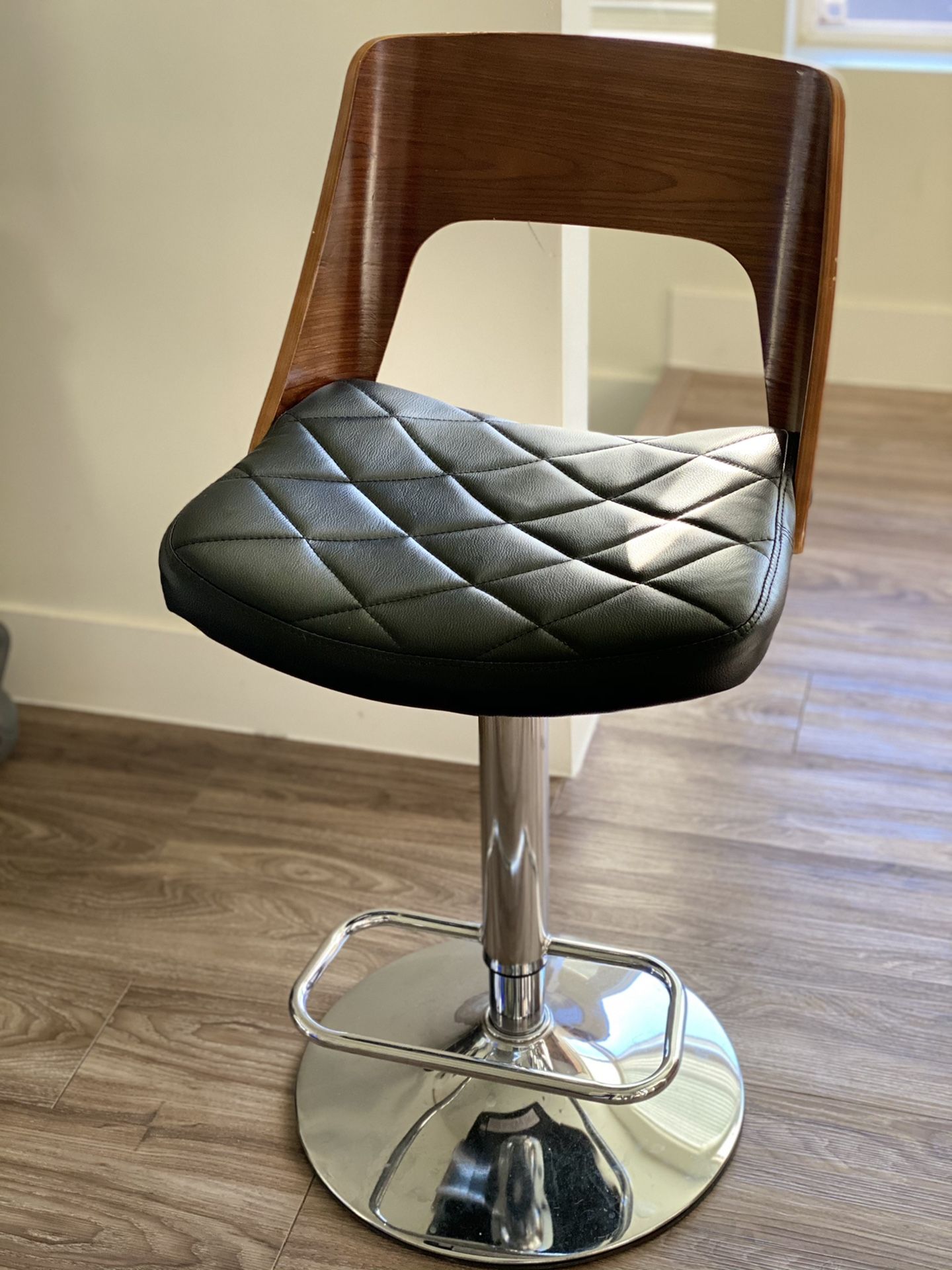 Bar chair