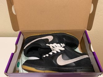 3 Nike dunks low