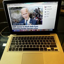 Laptop Macbook Pro, i5,500gbHD,8gb Ram MSOffice 2019,Catalina , new cover, charger  320$Obo 