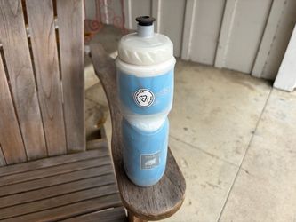 24 oz. Bicycle water bottle.