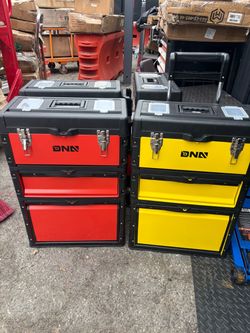 3pc Pack out tool box with wheels / Caja de herramienta con llantas