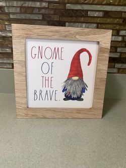 BRAND NEW RAE DUNN 8x8 DECOR
