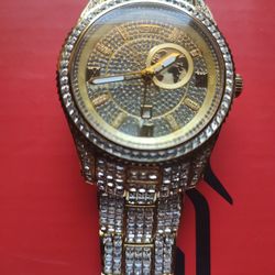 Jbw Watch GMT Reserve Exellente Condition Gold And Silver Color 