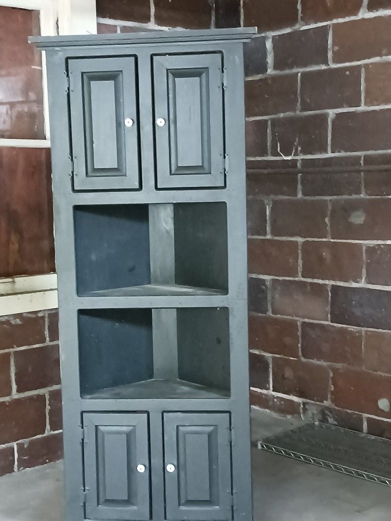 CORNER CABINET