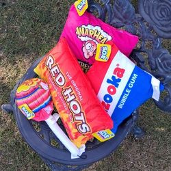 S.O.S (SNACK) Pillows