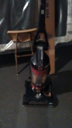 Wind tunnel T Series Hoover upright vacuum used