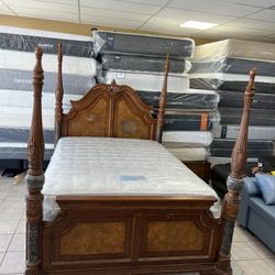 Queen Size Bed Mattress, And Boxspring Included🚚🚚 Free Delivery🚚🚚