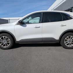 2022 Ford Escape  Se. Awd. 