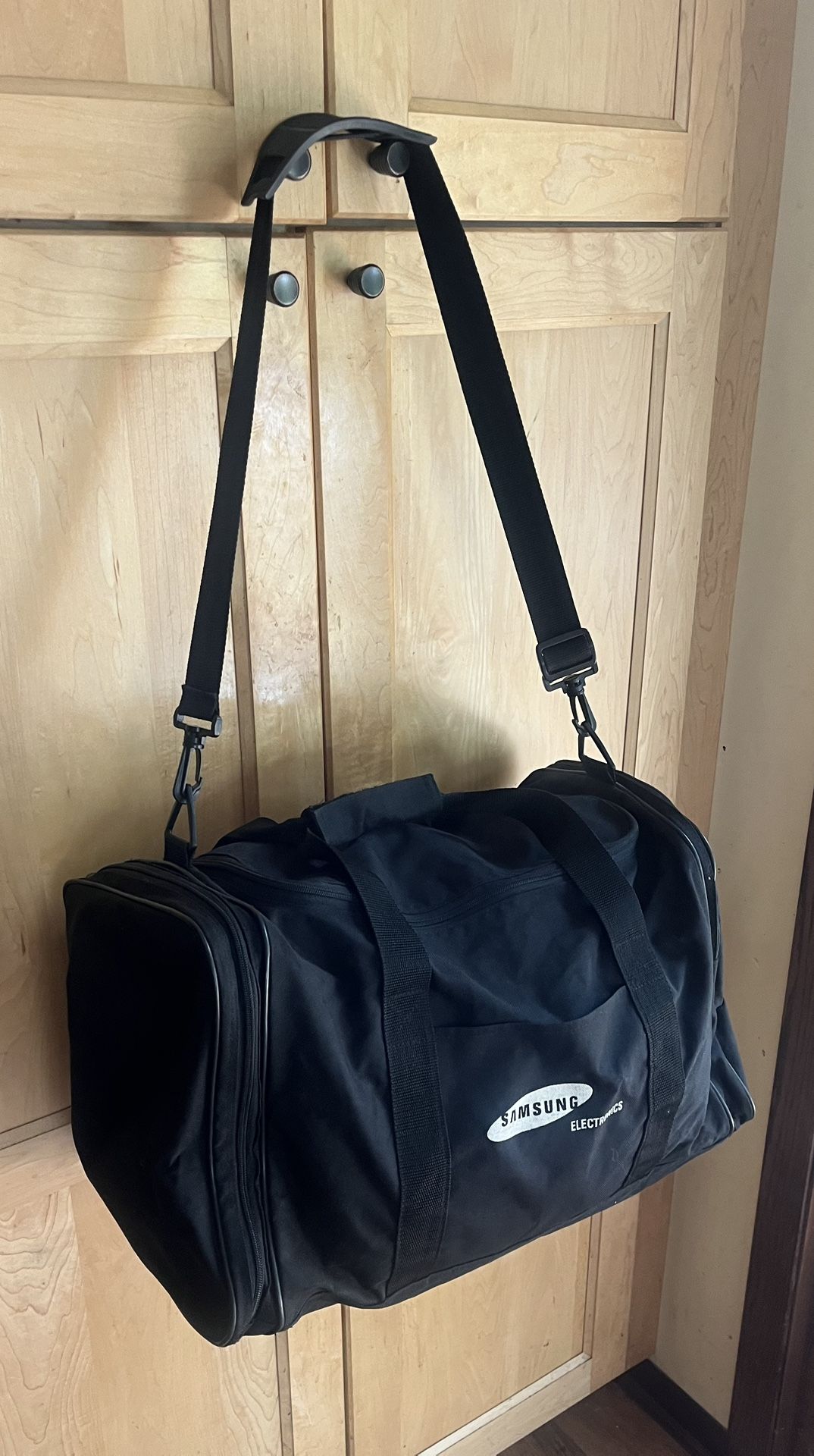 SAMSUNG Gym Duffel Bag Black