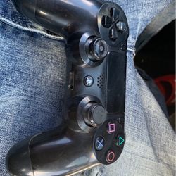 PS4 Controller 